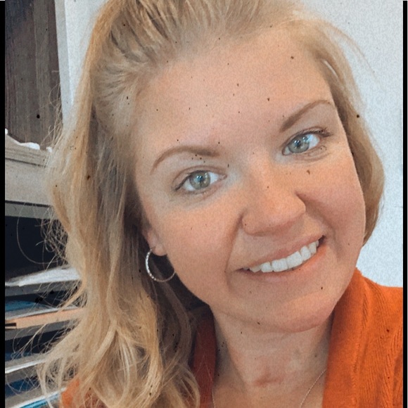 Meet your Posher, Ashley marie - Picture 1 of 1